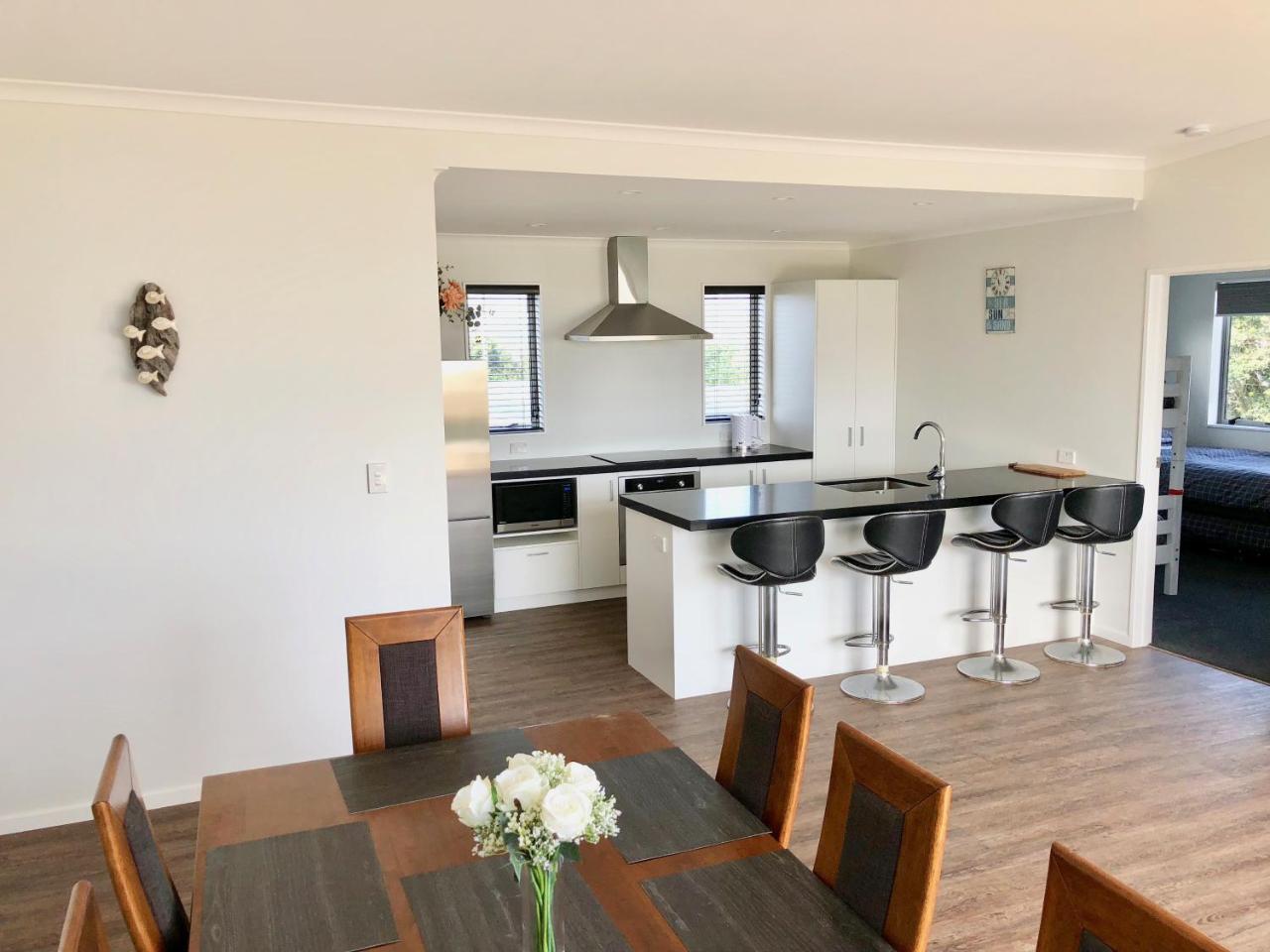 Otaki Beachfront Getaway المظهر الخارجي الصورة